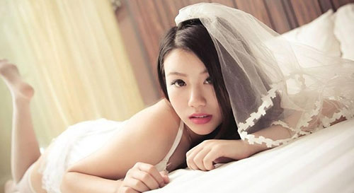 Hoa Thắm Giữa Đời - Truyện 18+ hình ảnh